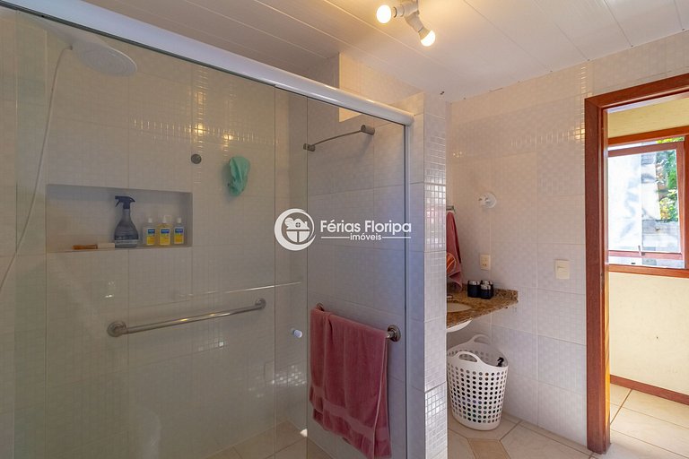 Excelente casa a 500 metros da Praia - Rio Tavares