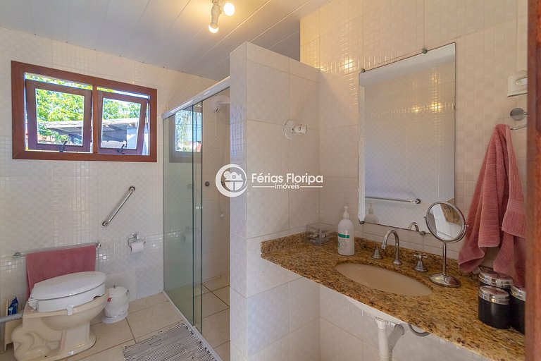Excelente casa a 500 metros da Praia - Rio Tavares