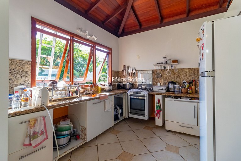 Excelente casa a 500 metros da Praia - Rio Tavares