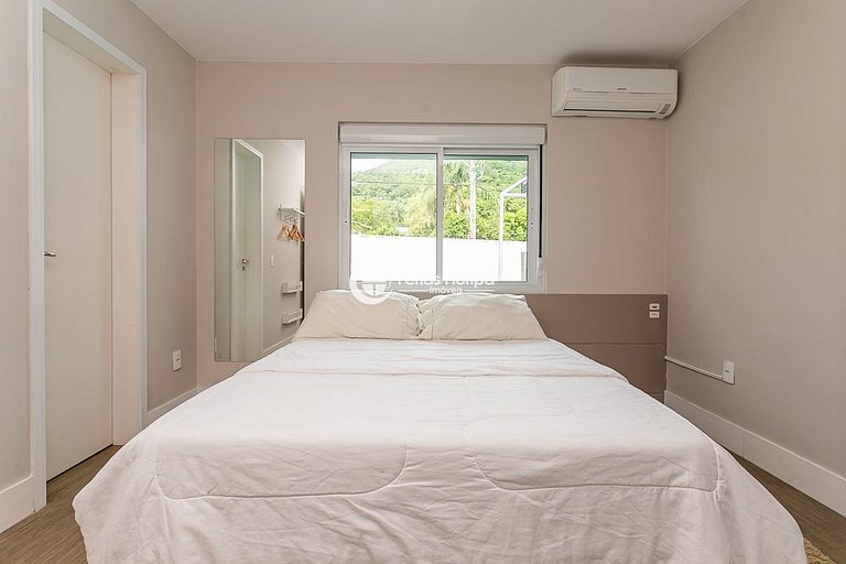 Casa 5 Quartos com Acesso ao Canal — Barra da Lagoa