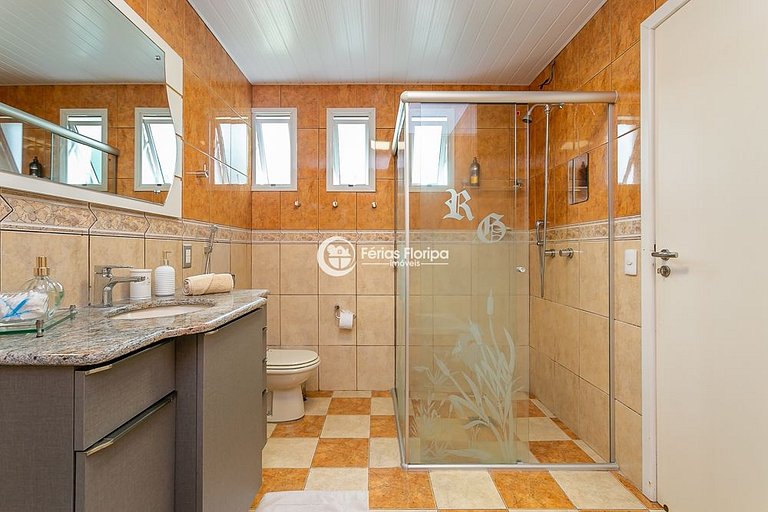 Casa 5 Quartos com Acesso ao Canal — Barra da Lagoa