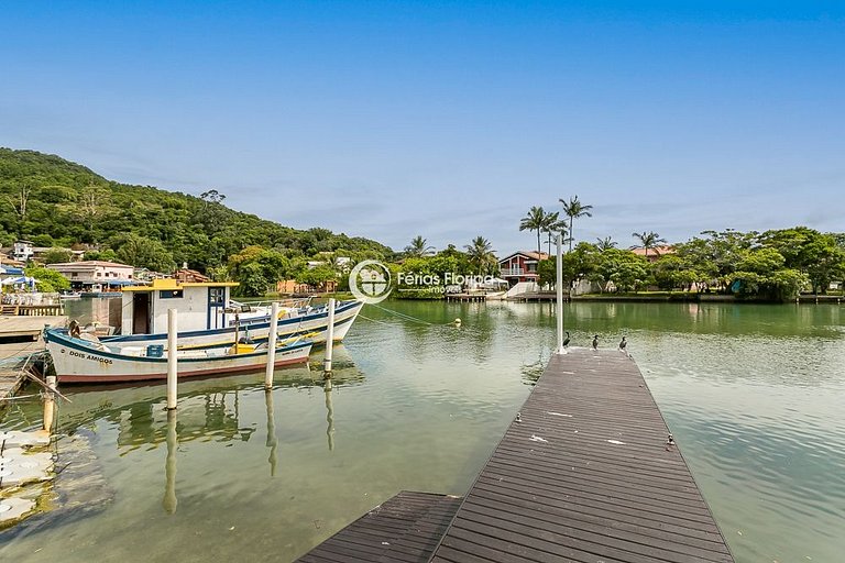 Casa 5 Quartos com Acesso ao Canal — Barra da Lagoa