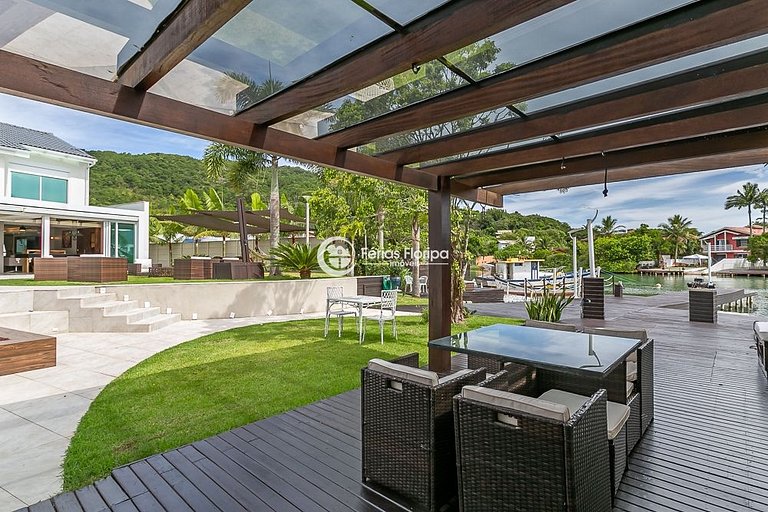 Casa 5 Quartos com Acesso ao Canal — Barra da Lagoa
