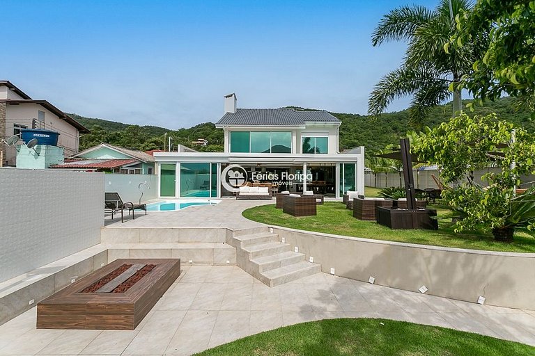 Casa 5 Quartos com Acesso ao Canal — Barra da Lagoa