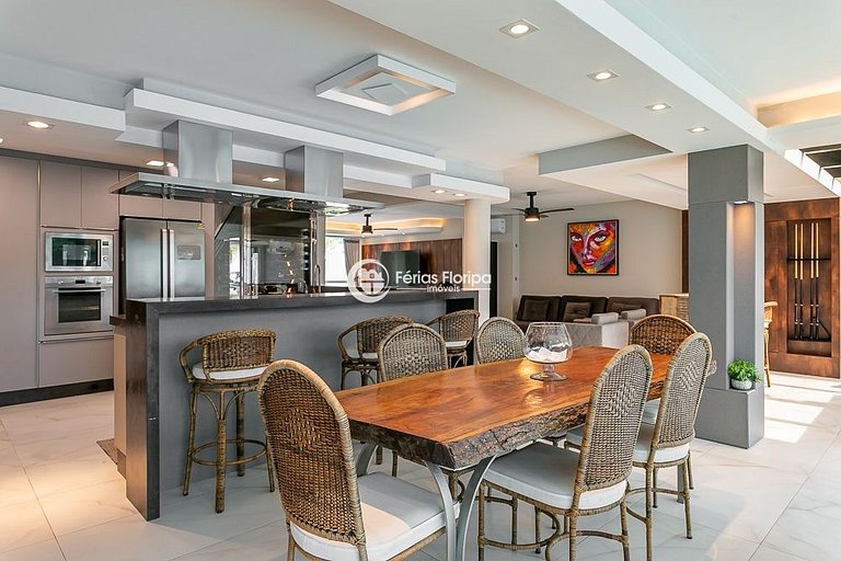 Casa 5 Quartos com Acesso ao Canal — Barra da Lagoa