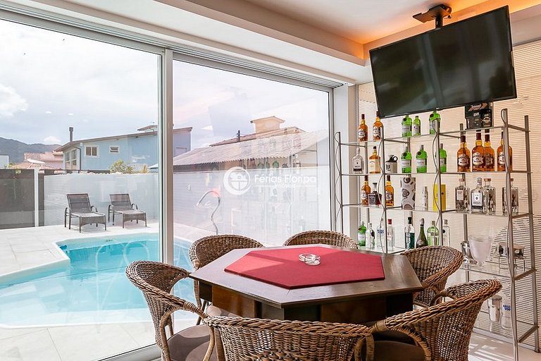 Casa 5 Quartos com Acesso ao Canal — Barra da Lagoa