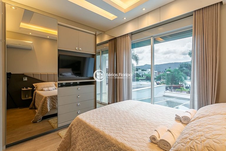 Casa 5 Quartos com Acesso ao Canal — Barra da Lagoa