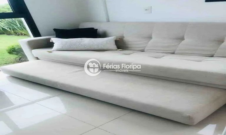 Morro das Pedras - casa com piscina em condomínio frente mar