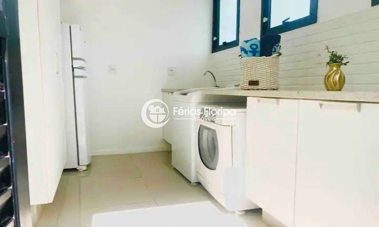 Morro das Pedras - casa com piscina em condomínio frente mar