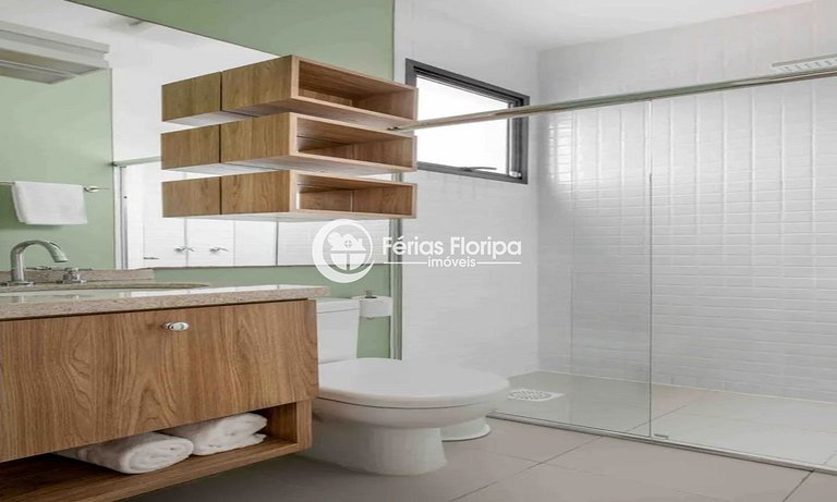 Morro das Pedras - casa com piscina em condomínio frente mar