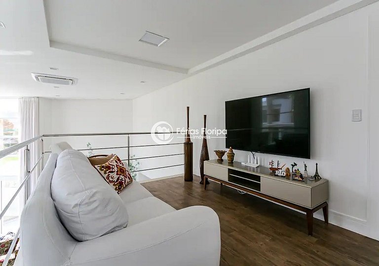 Conforto e Luxo nesta Belíssima Casa em Condomínio Fechado