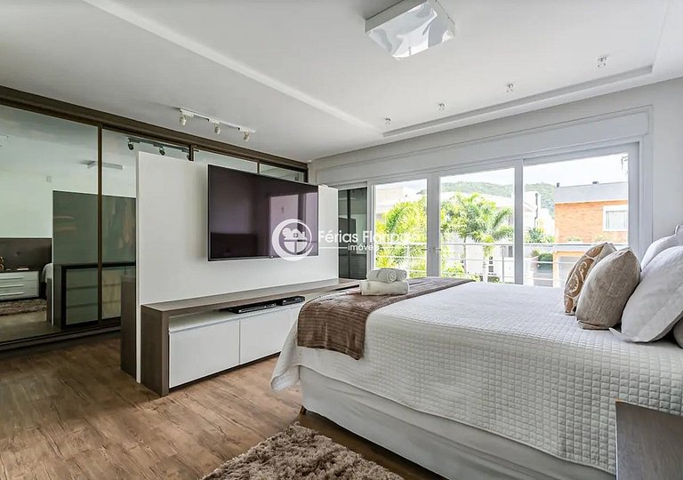 Conforto e Luxo nesta Belíssima Casa em Condomínio Fechado