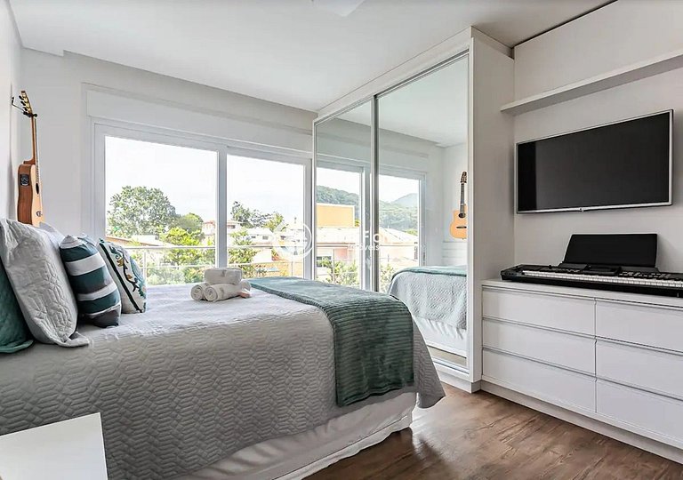 Conforto e Luxo nesta Belíssima Casa em Condomínio Fechado