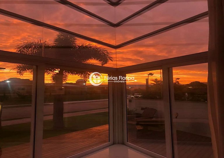 Conforto e Luxo nesta Belíssima Casa em Condomínio Fechado