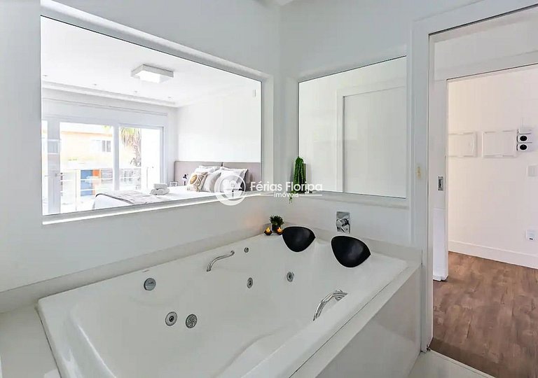 Conforto e Luxo nesta Belíssima Casa em Condomínio Fechado