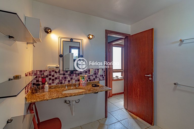 Excelente casa a 500 metros da Praia - Rio Tavares