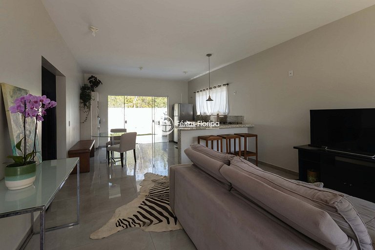 Casa com Piscina apenas à 5 minutos da Praia