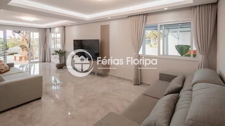 Casa ampla perto da Praia do Novo Campeche