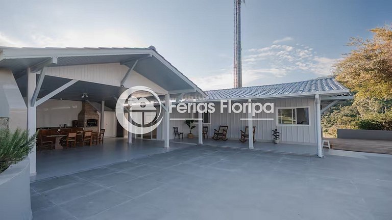 Casa ampla perto da Praia do Novo Campeche