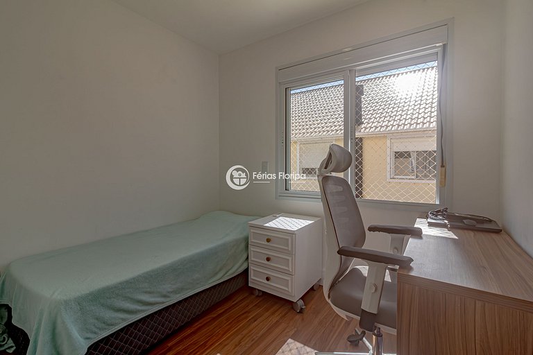 Casa 3 Quartos em Condomínio a 400m da Praia