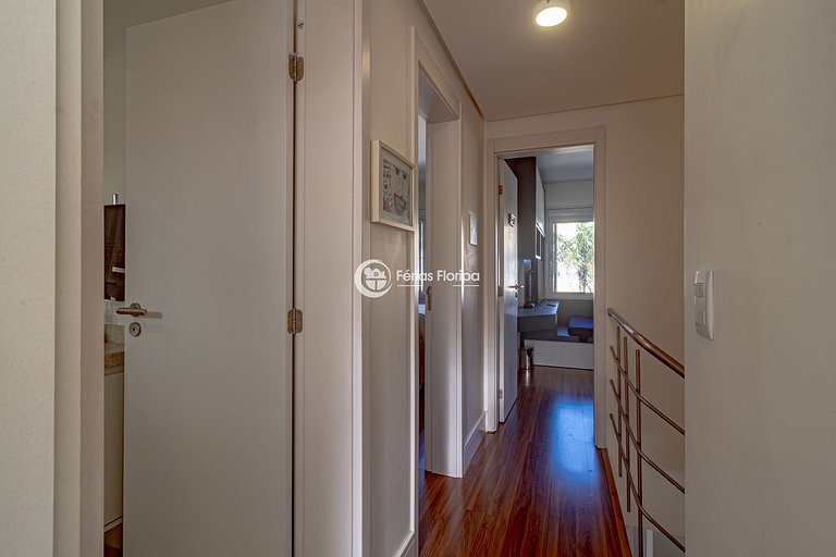 Casa 3 Quartos em Condomínio a 400m da Praia