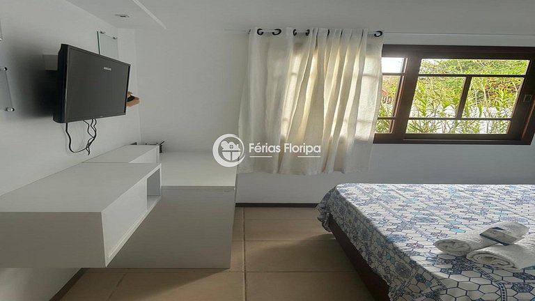 Casa com Piscina a Passos da Praia Morro das Pedras