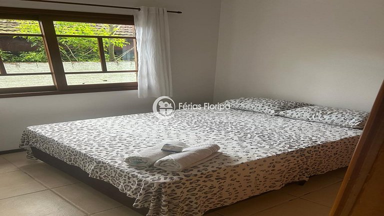 Casa com Piscina a Passos da Praia Morro das Pedras