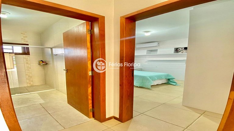 Casa com Piscina a Passos da Praia Morro das Pedras