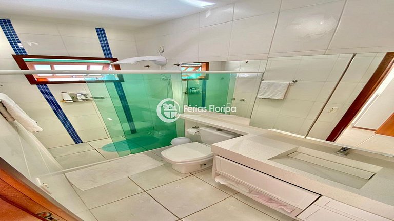 Casa com Piscina a Passos da Praia Morro das Pedras