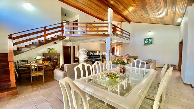 Casa Ampla com Piscina perto da Praia Morro das Pedras