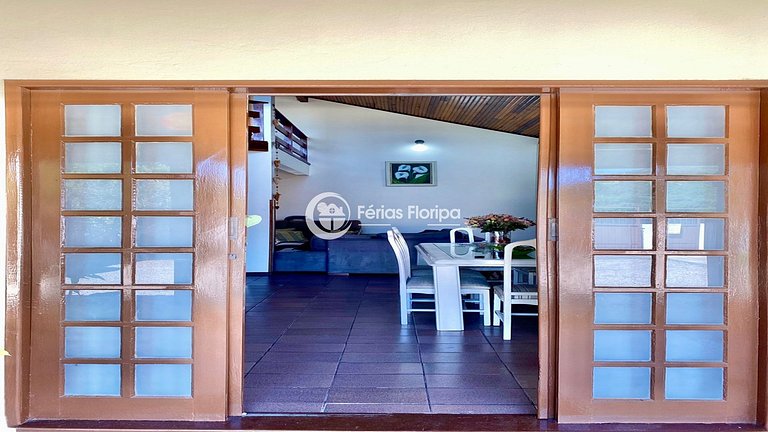 Casa Ampla com Piscina perto da Praia Morro das Pedras