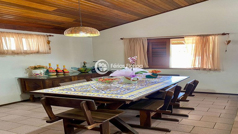 Casa Ampla com Piscina perto da Praia Morro das Pedras