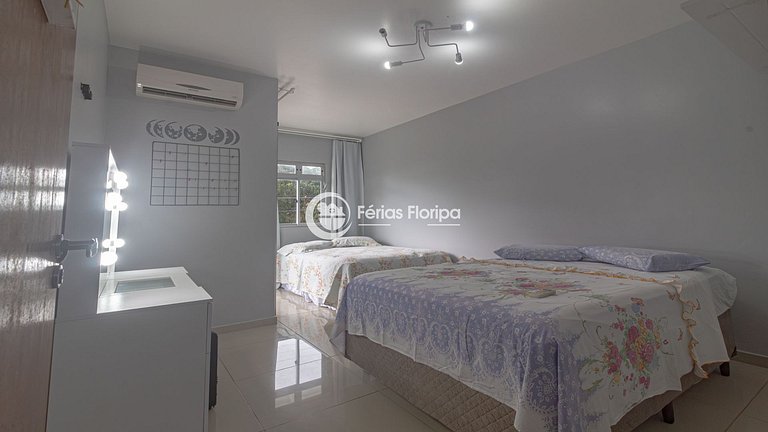 Casa com Piscina e Área Gourmet na Armação