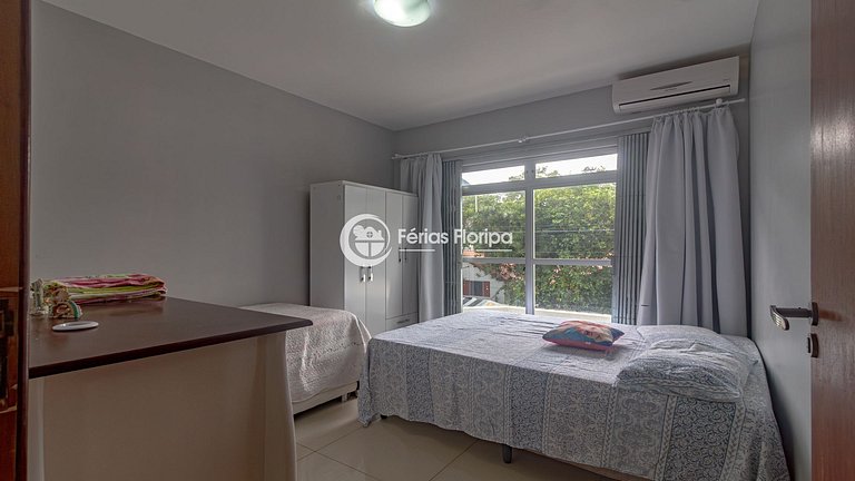 Casa com Piscina e Área Gourmet na Armação