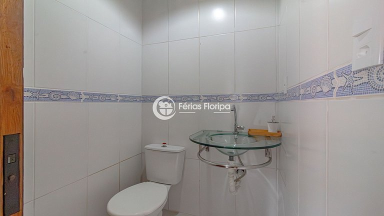 Casa com Piscina e Área Gourmet na Armação